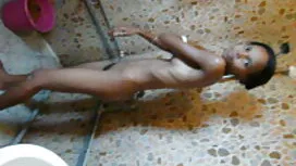 Era giù mutandine ro ...