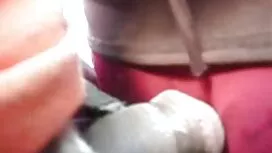 Un uomo vede come un ...