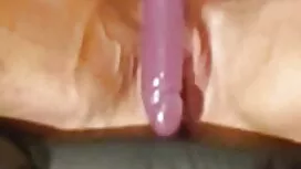 Una ragazza porno co ...
