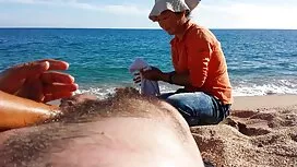Kukold vede un'altra ...