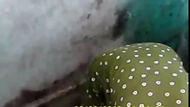 Muscoloso spia sua m ...